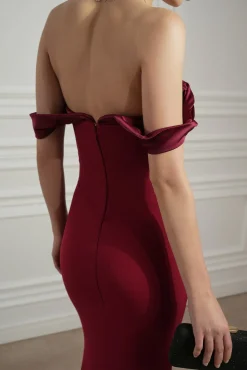Alexa Ruby In Red Dress