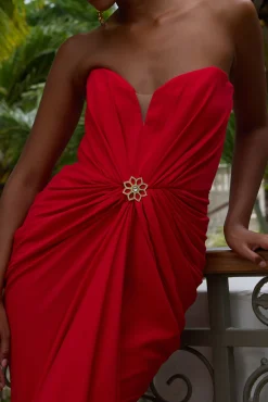 Ammuri Long Dress In Hot-Red