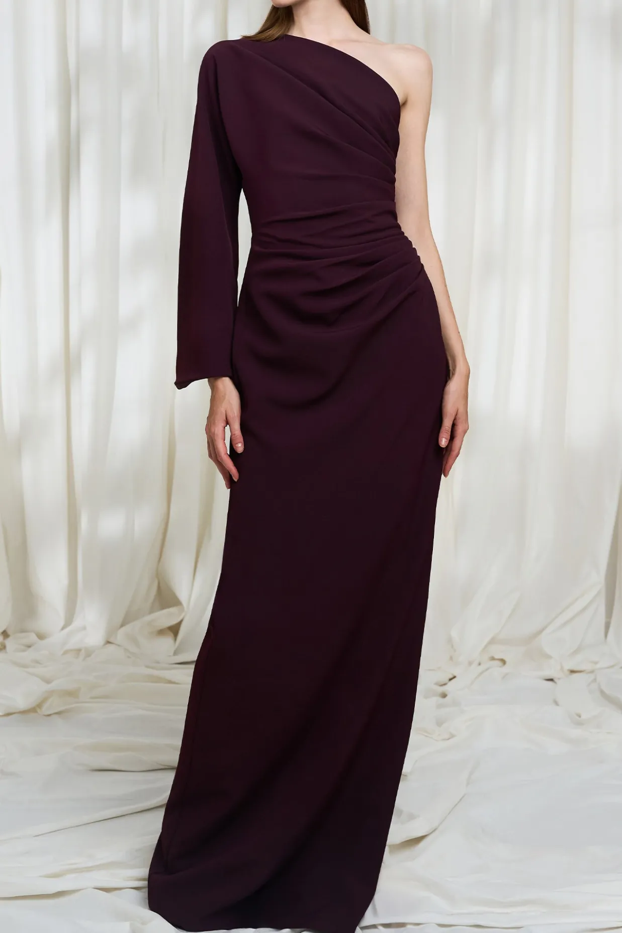 Cory One-shoulder Crepe Long Dress In Merlot