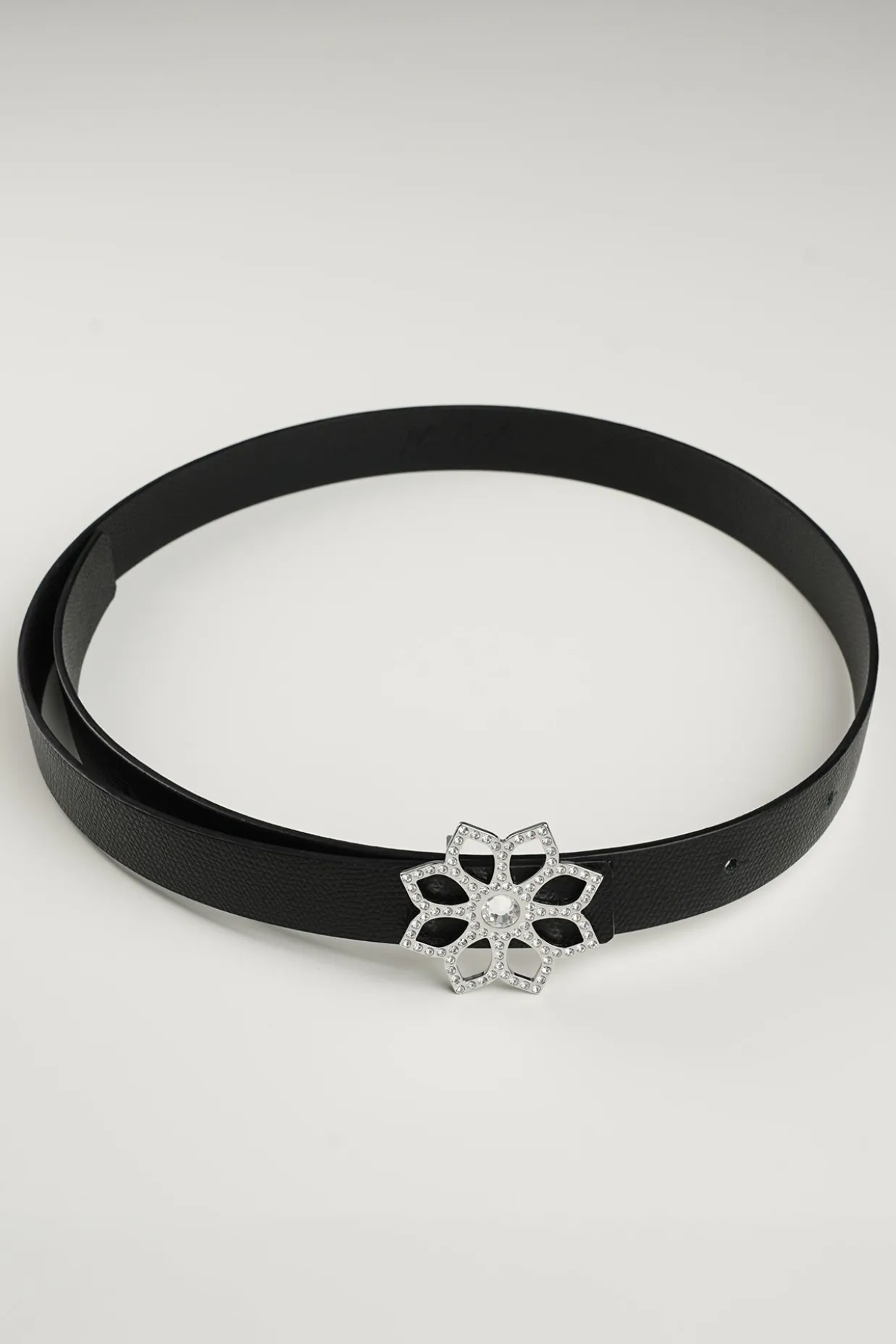 Lotus Leather Waist Belt In Saffiano Black With Silver Buckle