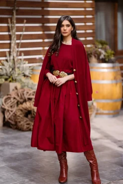 Rania Boat Neck Cashmere Sweater In Cuir De Russie