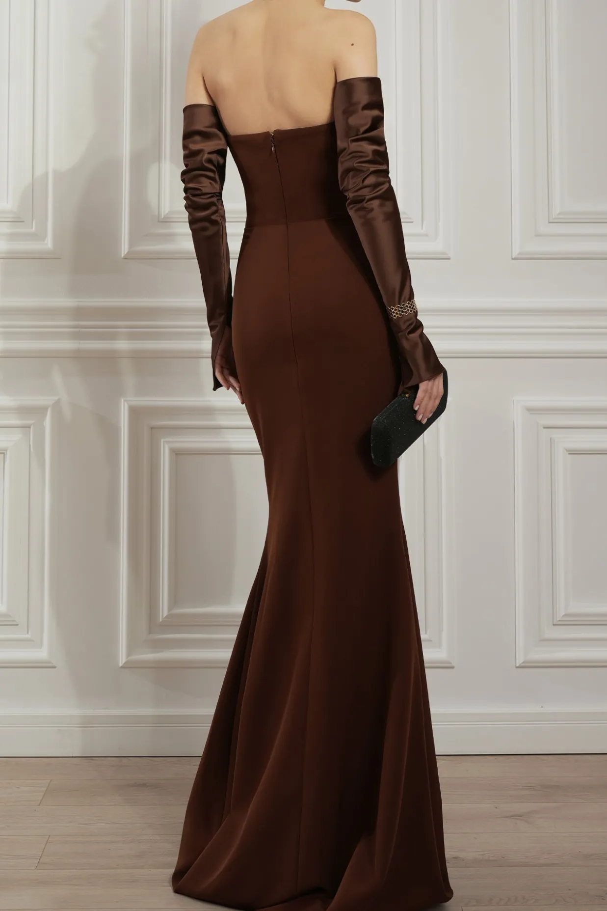 Raven Crepe Long Dress In Coffee